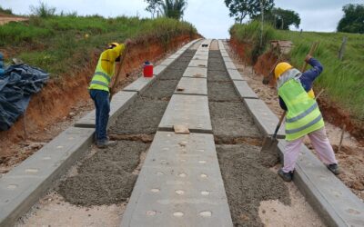 16 Proyectos de infraestructura vial son liderados por JAC en Caquetá.
